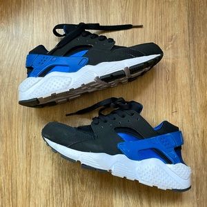 **SOLD** Nike Huarache